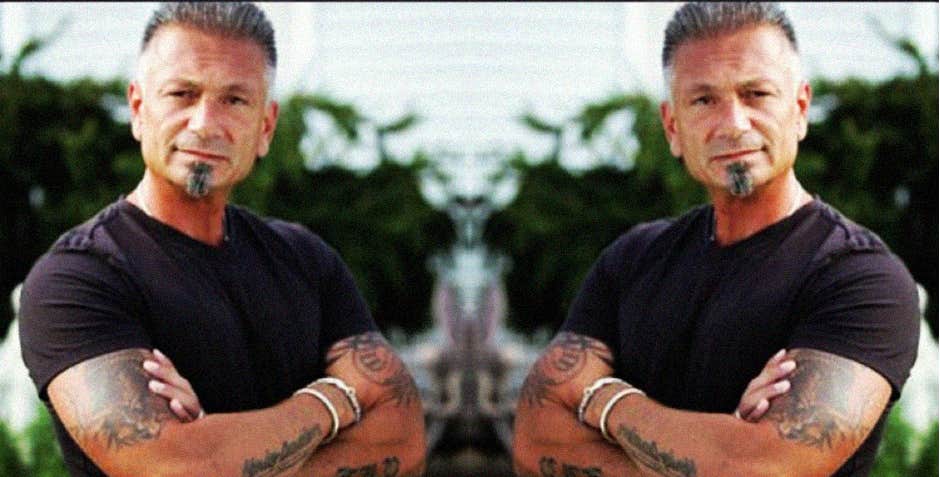 Who is Larry Caputo Dating?