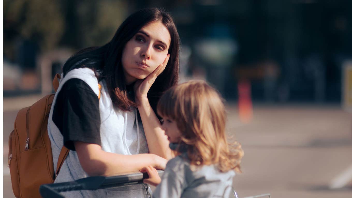 Mom 'In The Trenches' Shares The 8 Signs That You're Parenting In Survival Mode