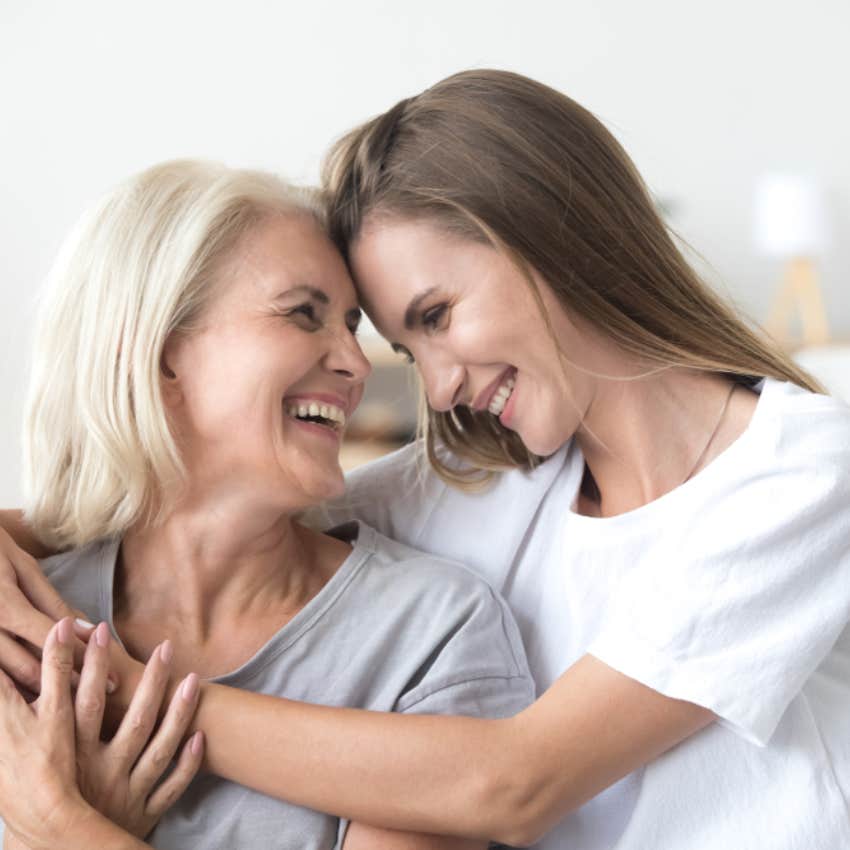 mother and daughter 