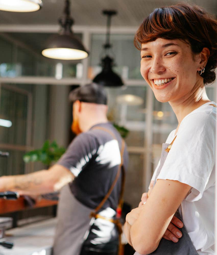 barista smiling