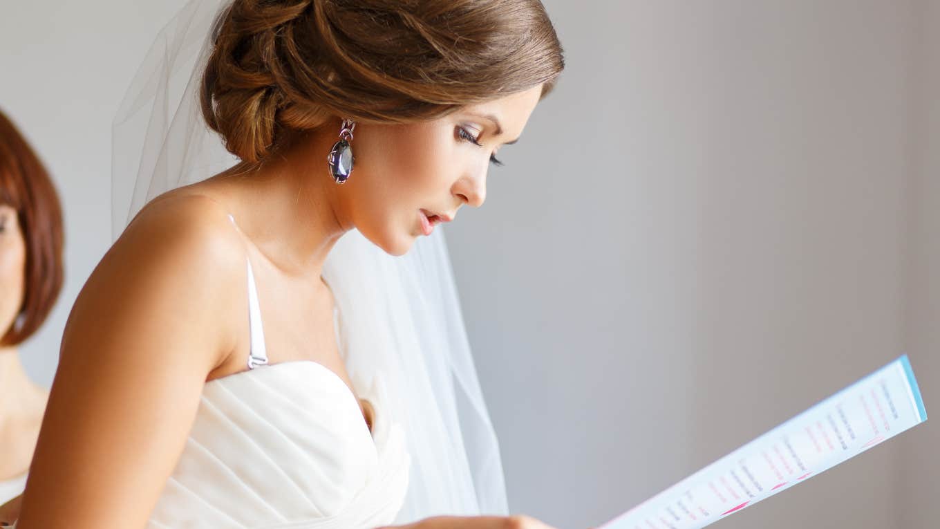 Bride reveals anonymous hate letter that a wedding guest brought instead of a gift