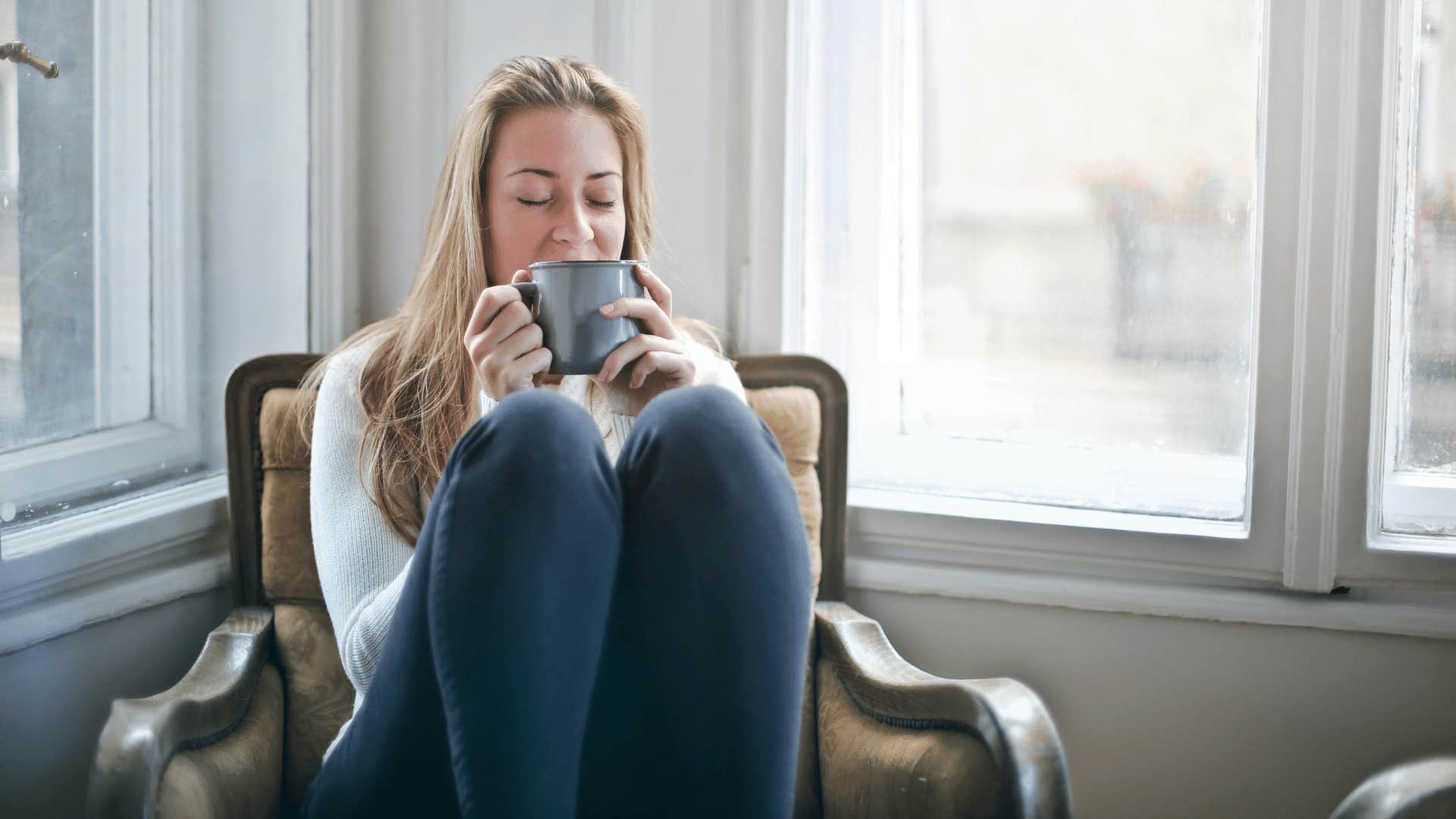 woman living a mindful life