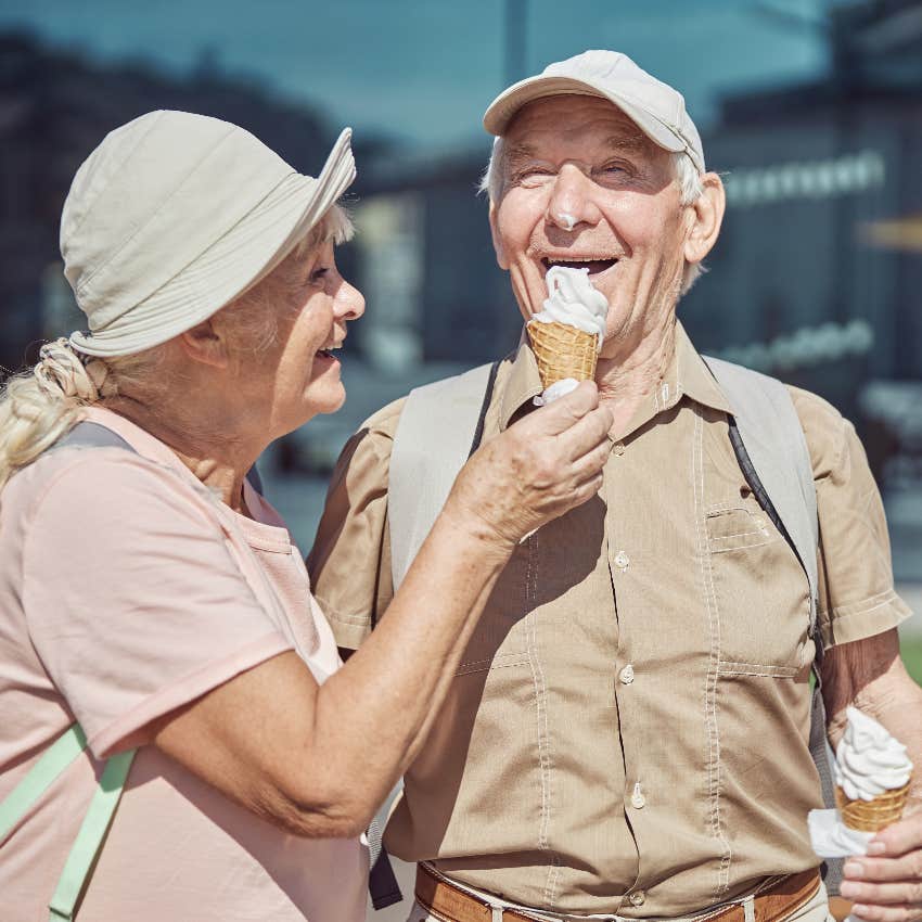 Senior couple eating ice cream 