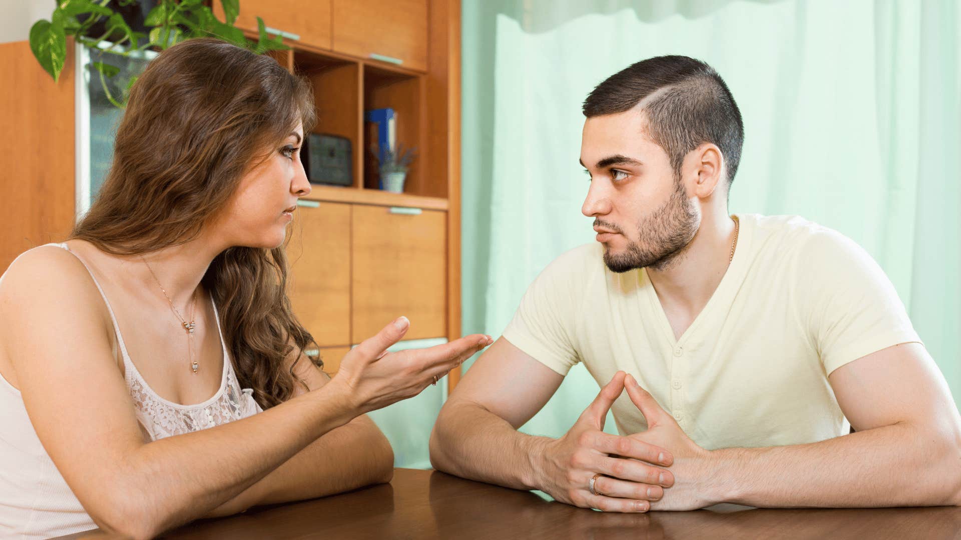 man staying calm during argument