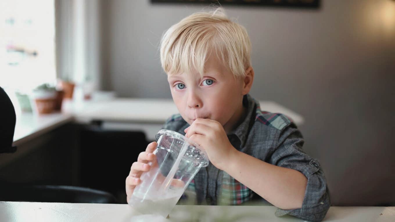 toddler boy, restaurant 