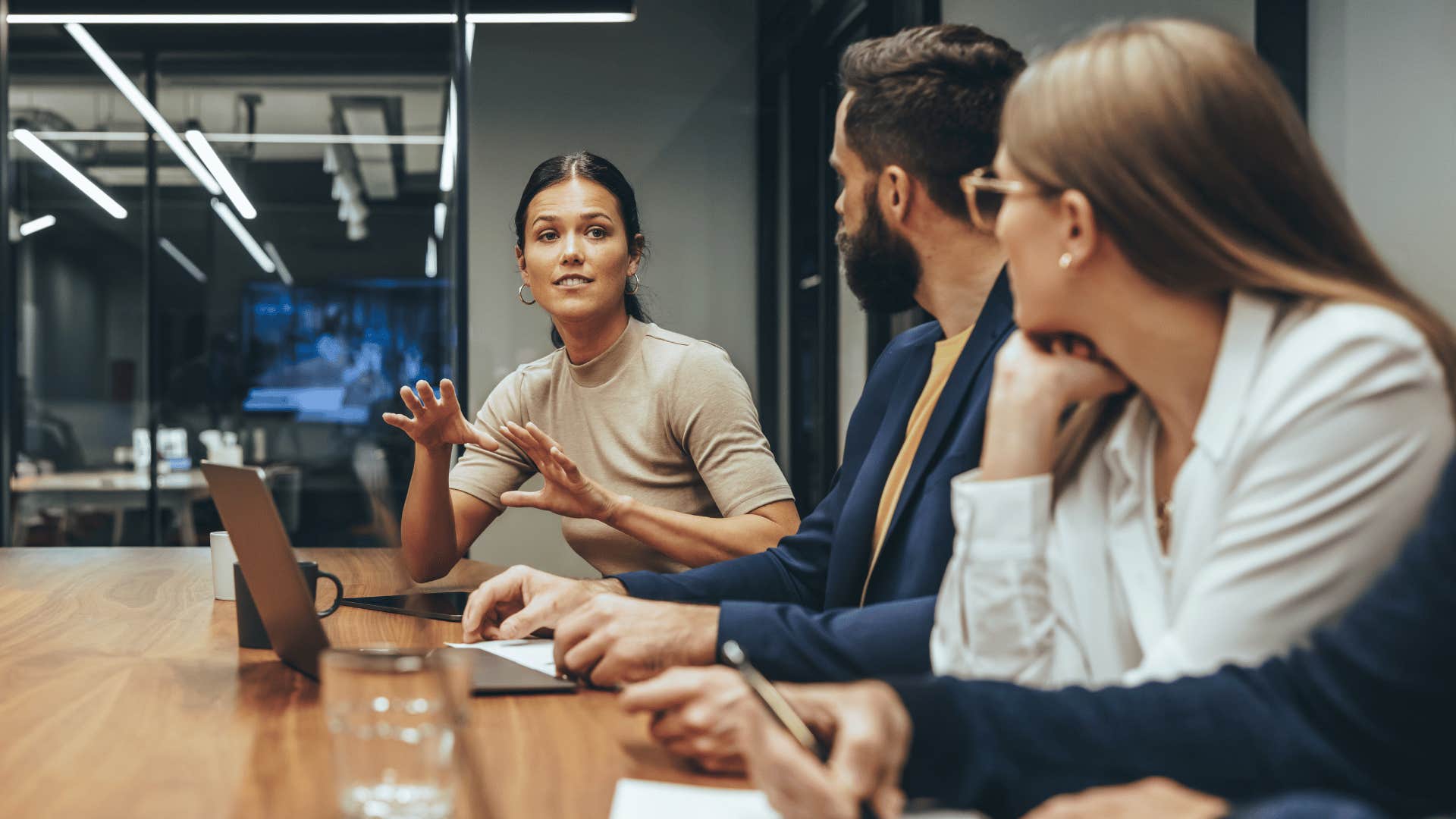 boss leading a meeting