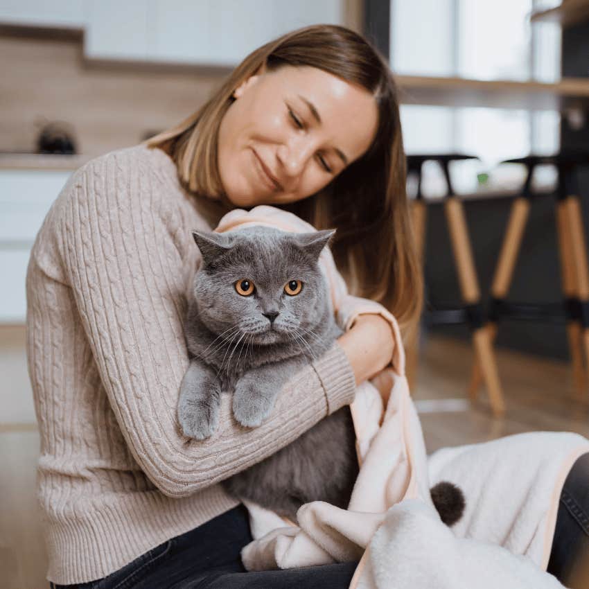 woman with cat