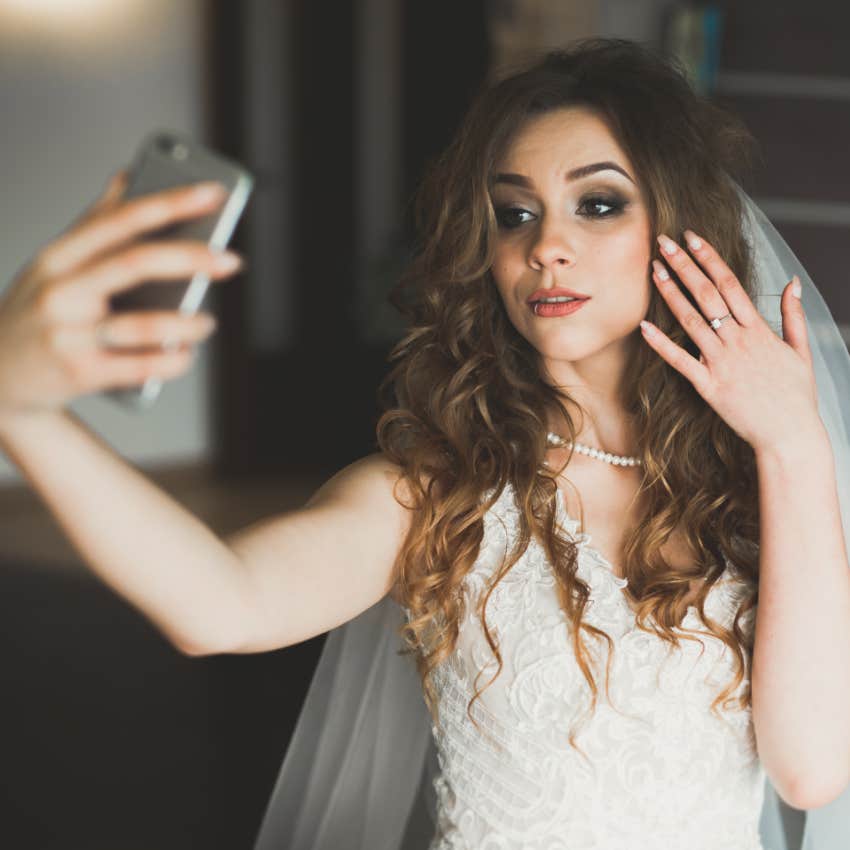 bride getting ready to read fiance's texts to their guests