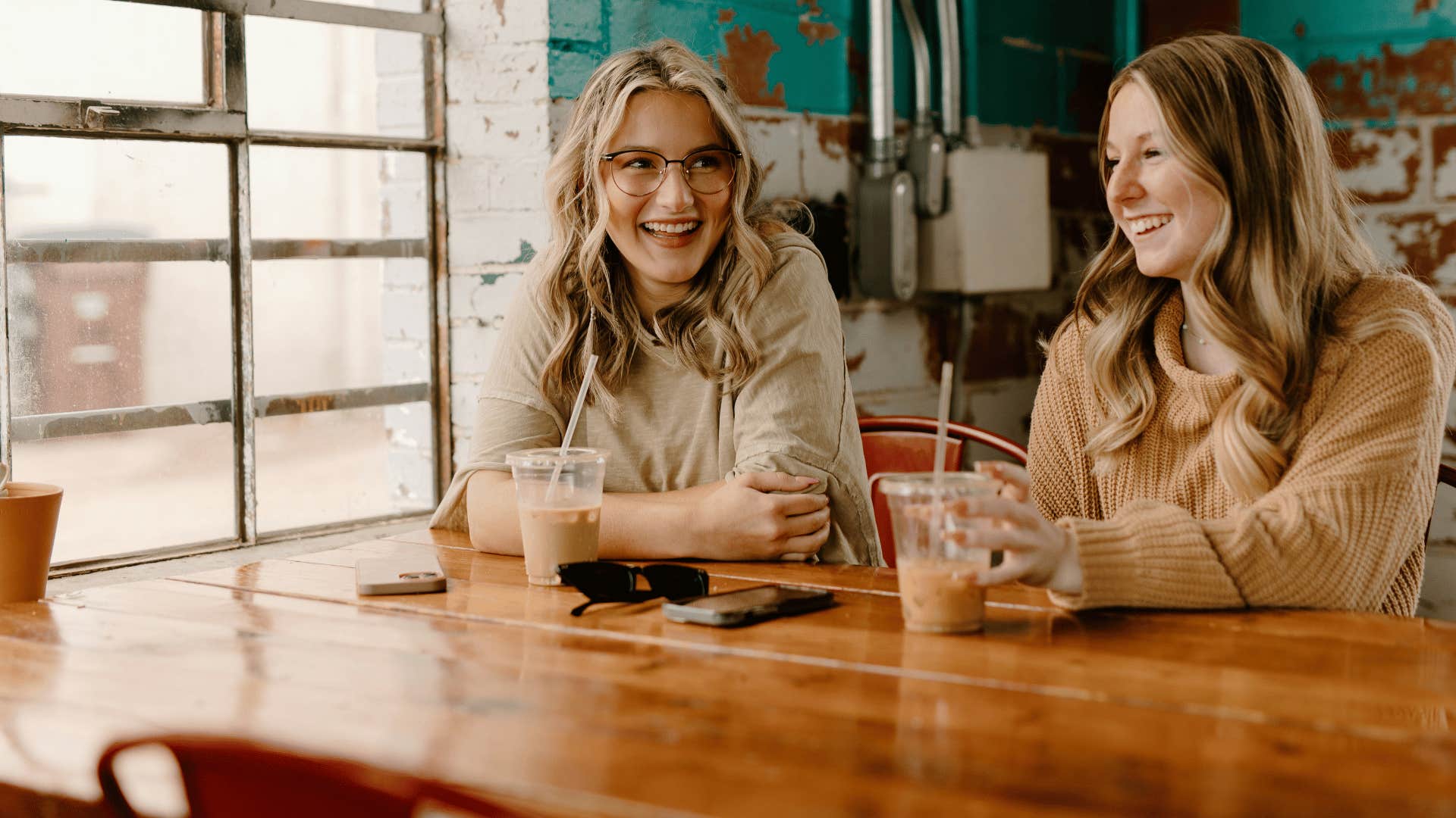 friends bonding over coffee