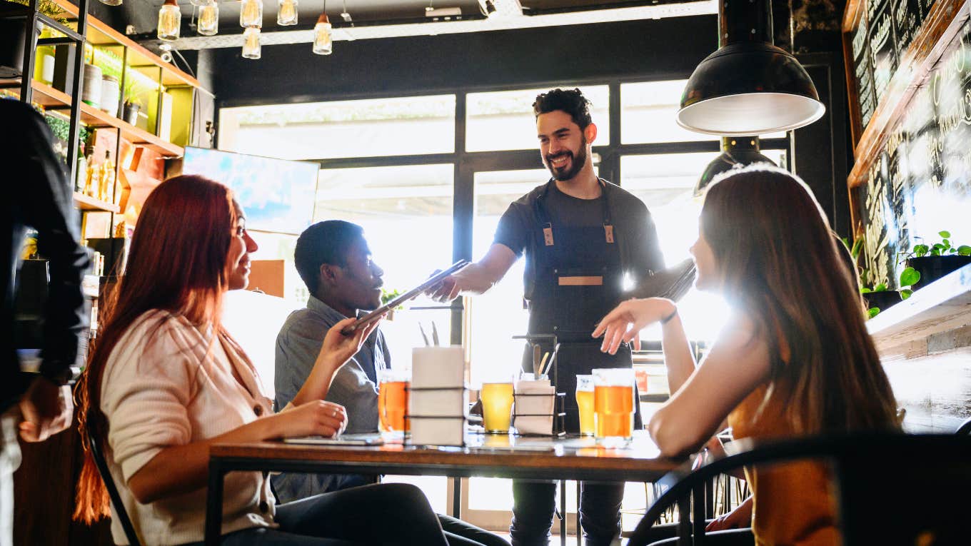 server waiting on a table