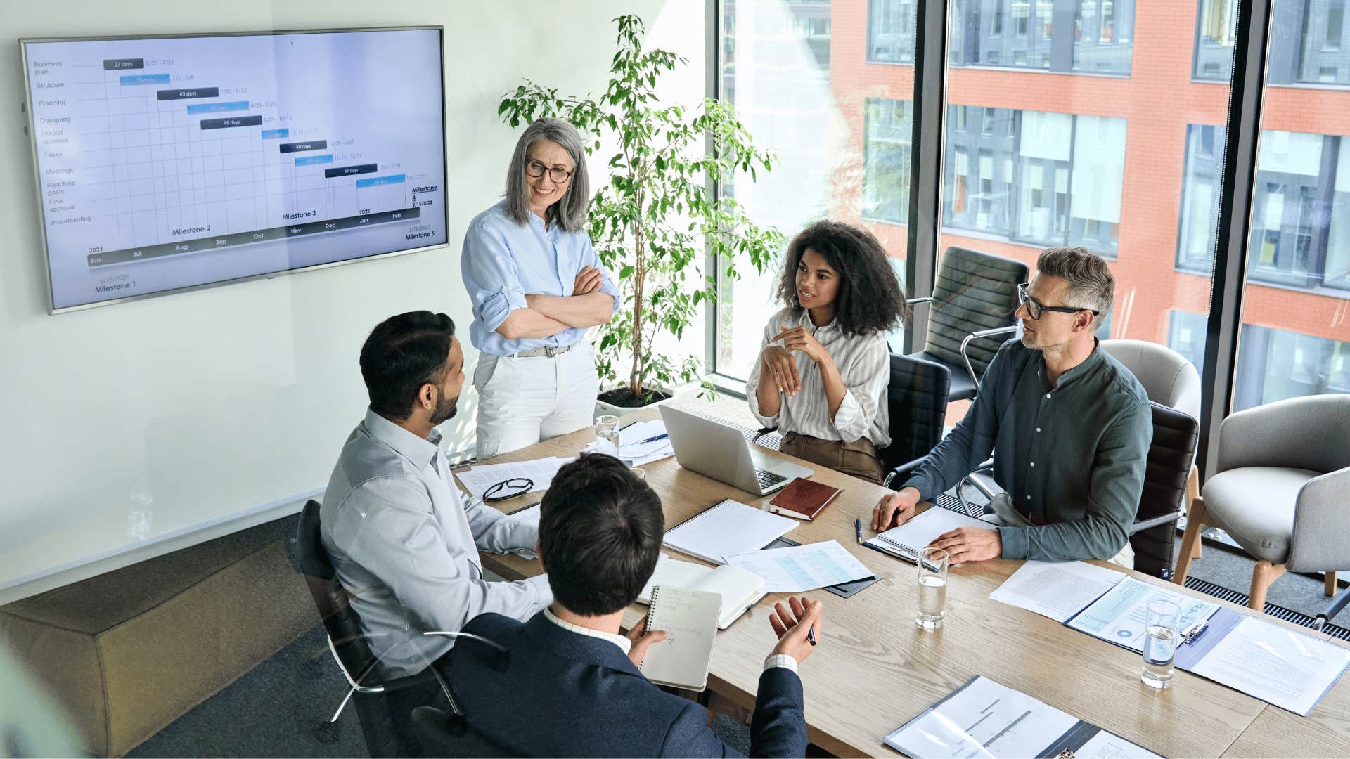 boss leading a meeting