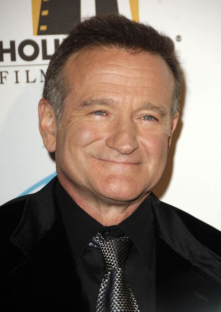 close up of Robin Williams on the red carpet