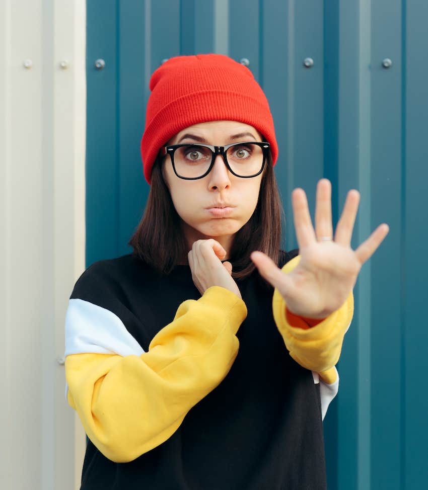 She holds up hand to say no to make people respect her more