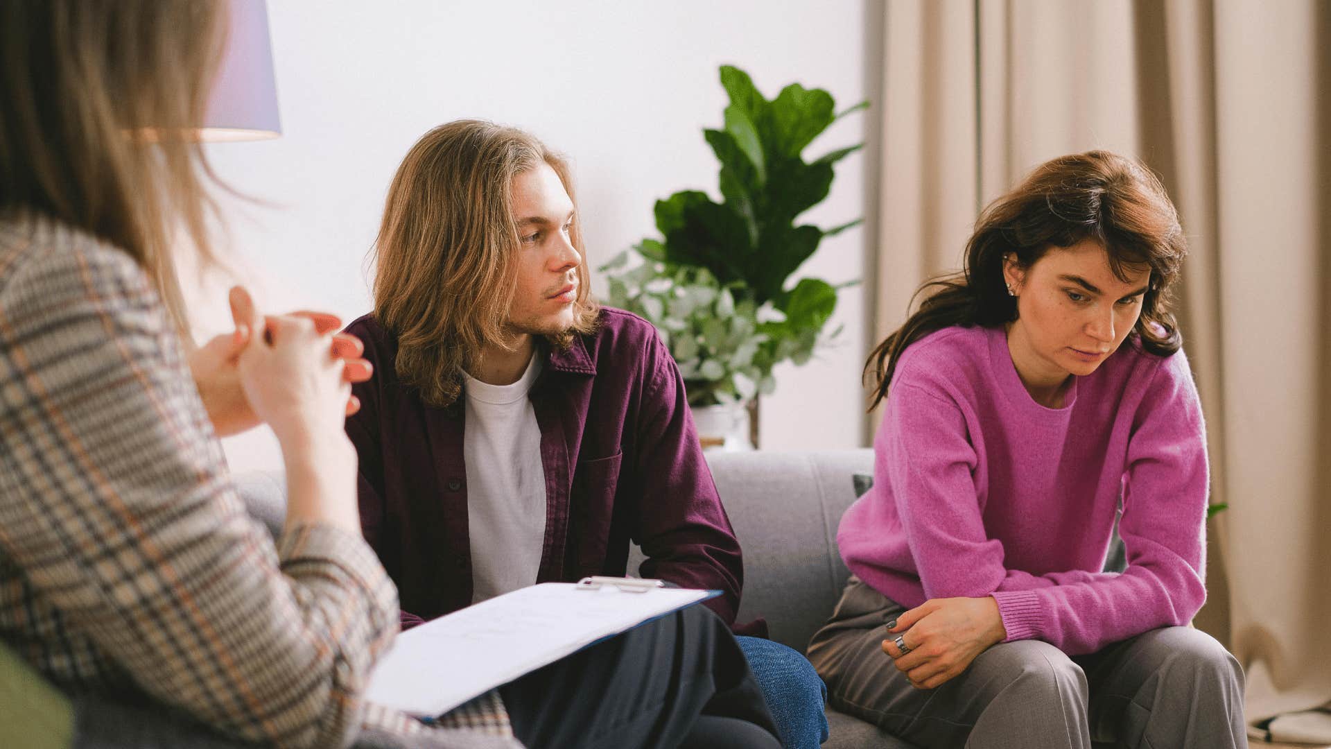 couple in therapy 