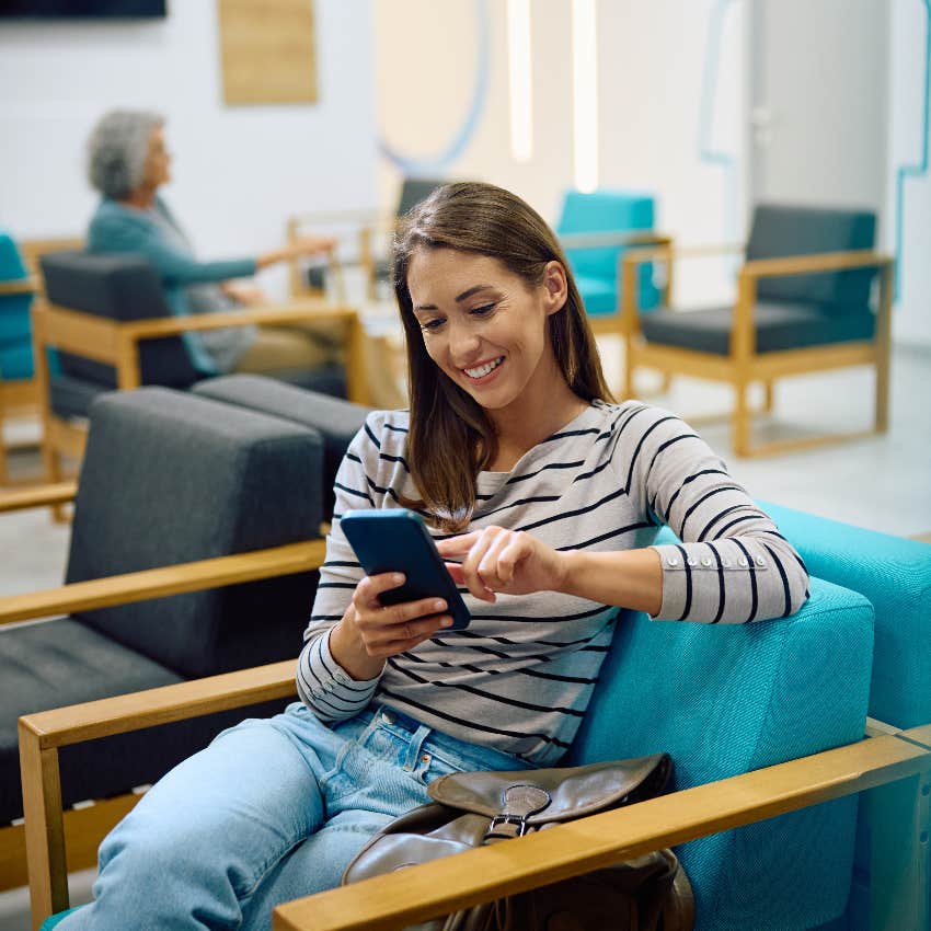 Woman on her phone in waiting room not talking to boomer