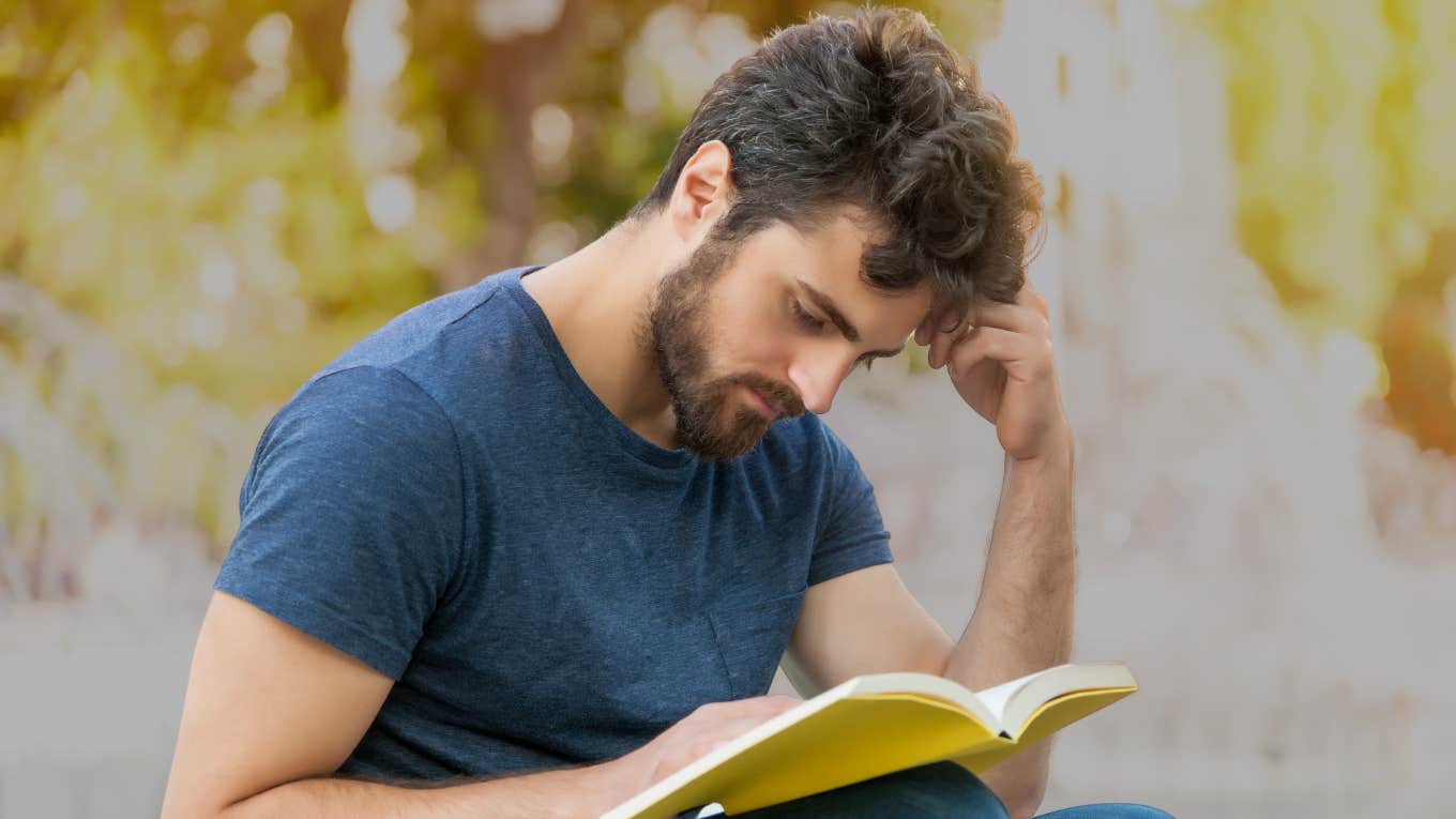 Man reads life changing books recommended by Bill Gates.