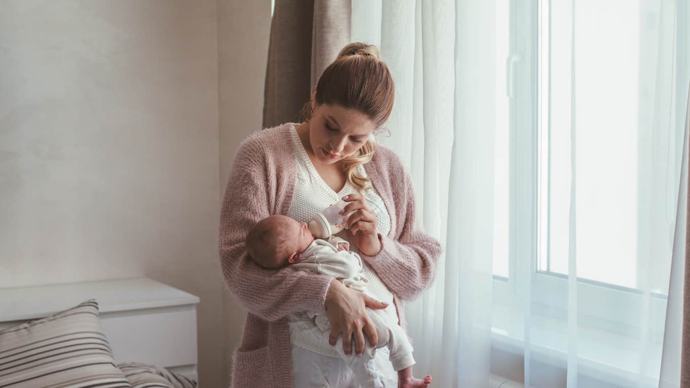 mom with newborn