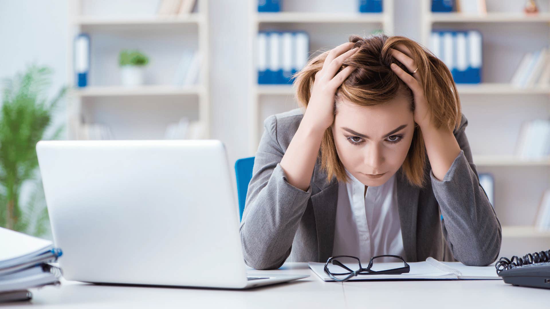 frustrated woman at computer 