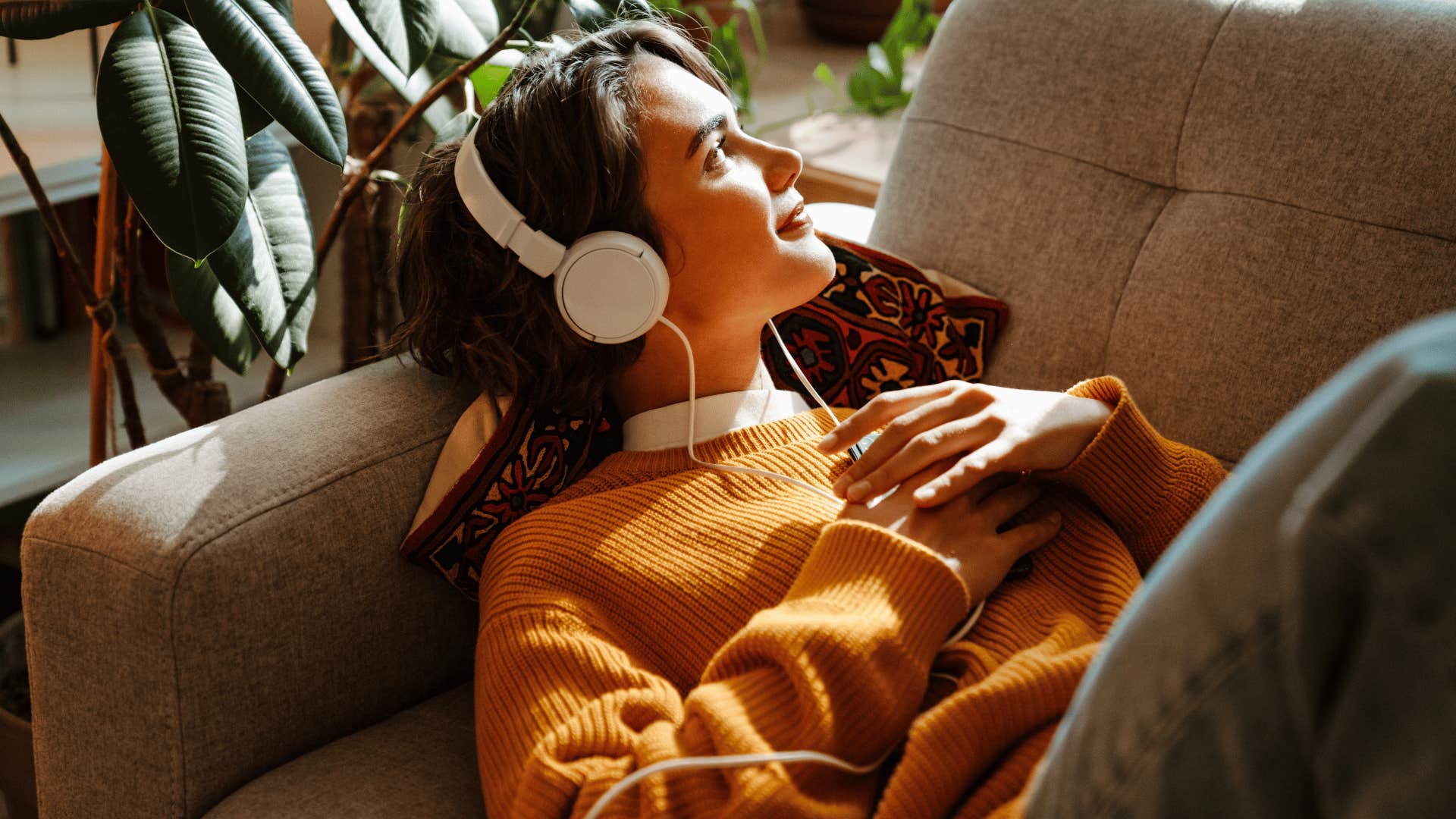 woman listening to music 