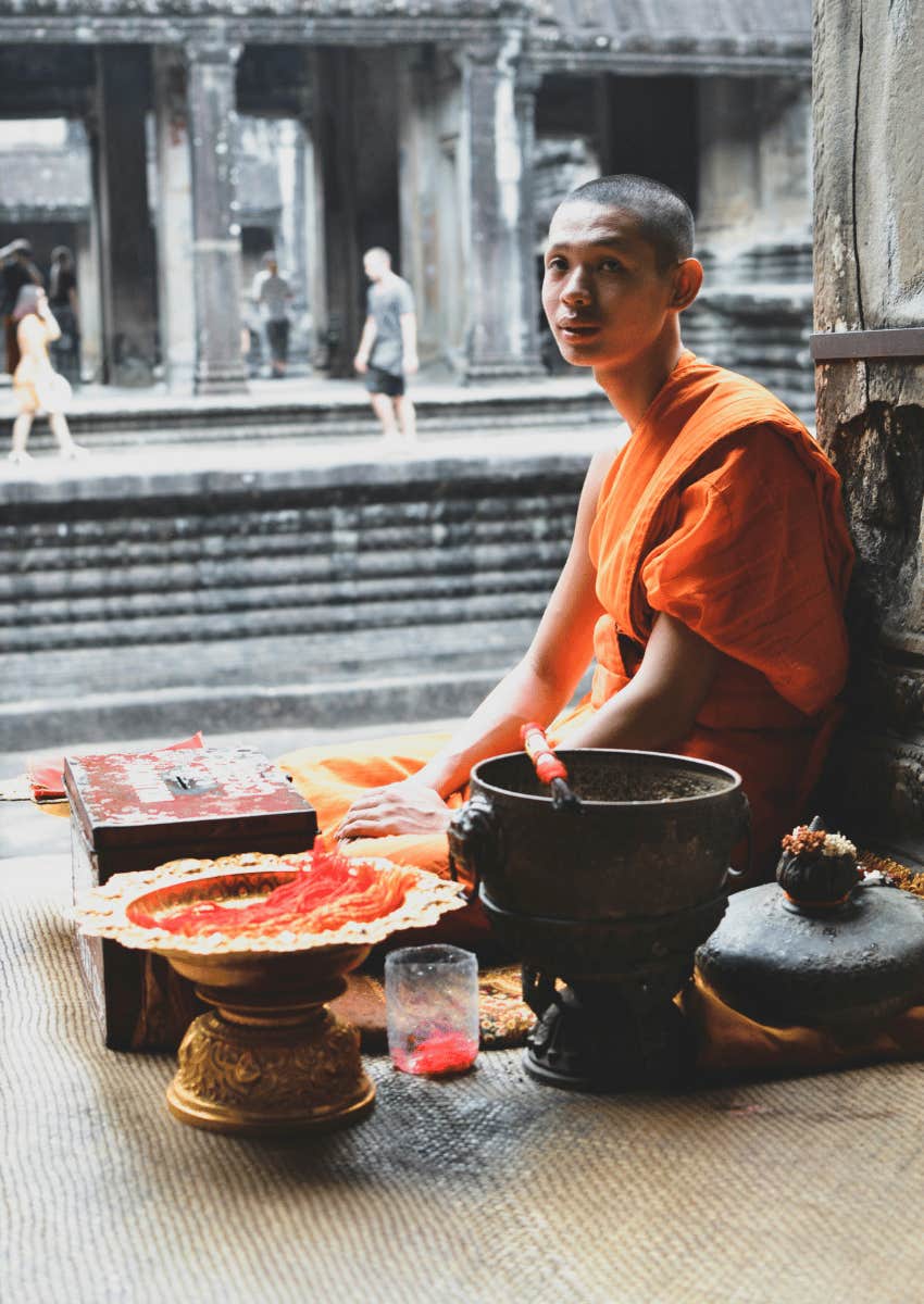 a cambodia buddhist monk