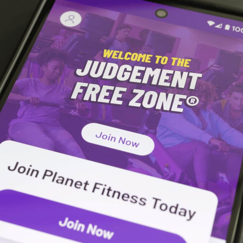 gym membership sign up on phone