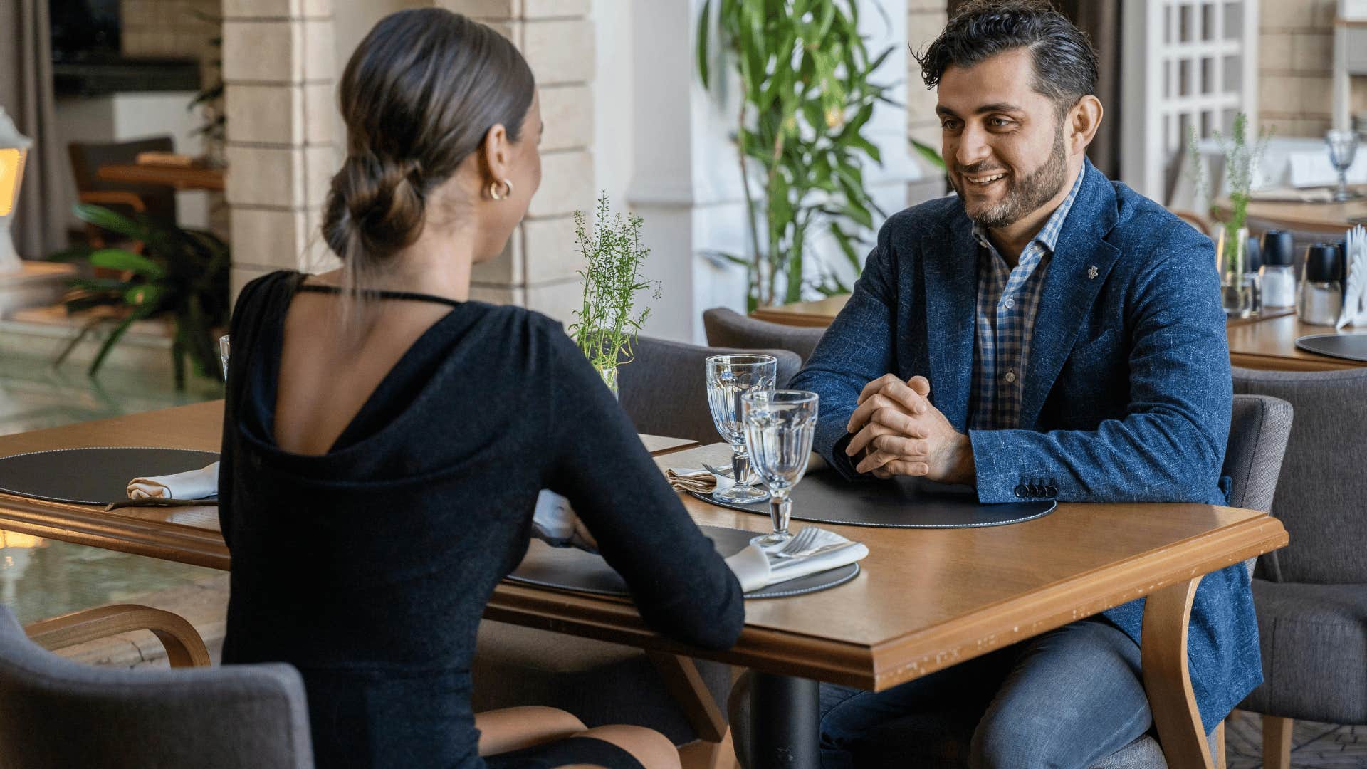 couple at dinner