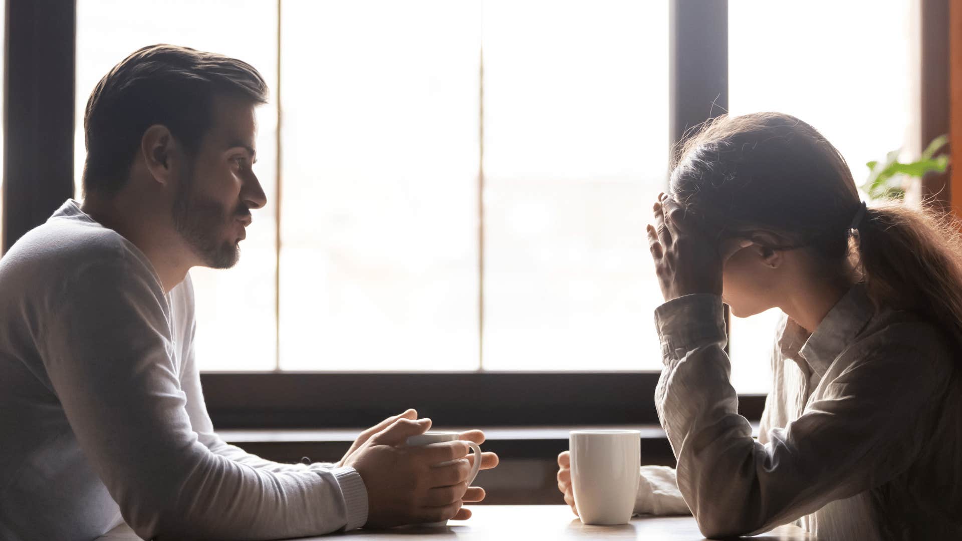 woman blaming people on date