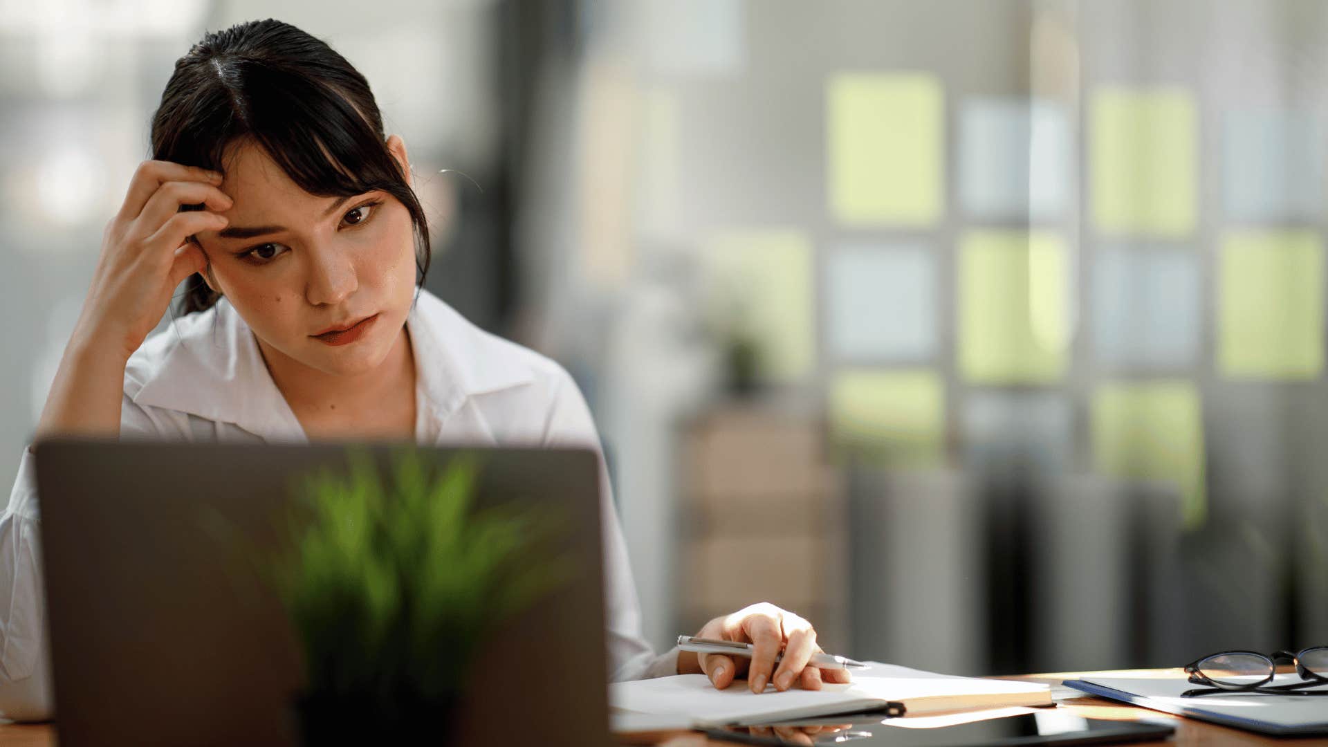 woman working on laptop