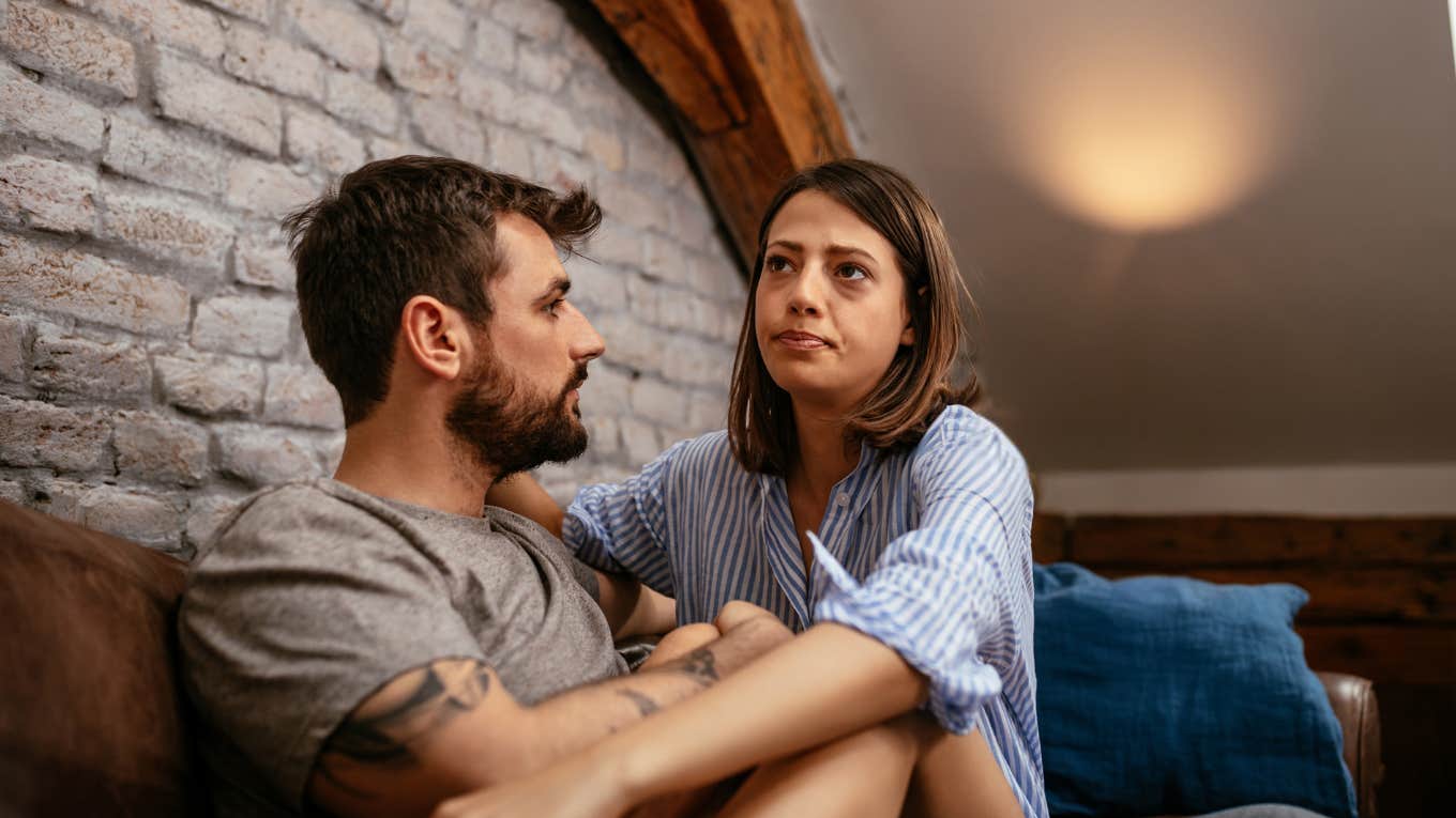 Man and woman in stressful relationship 