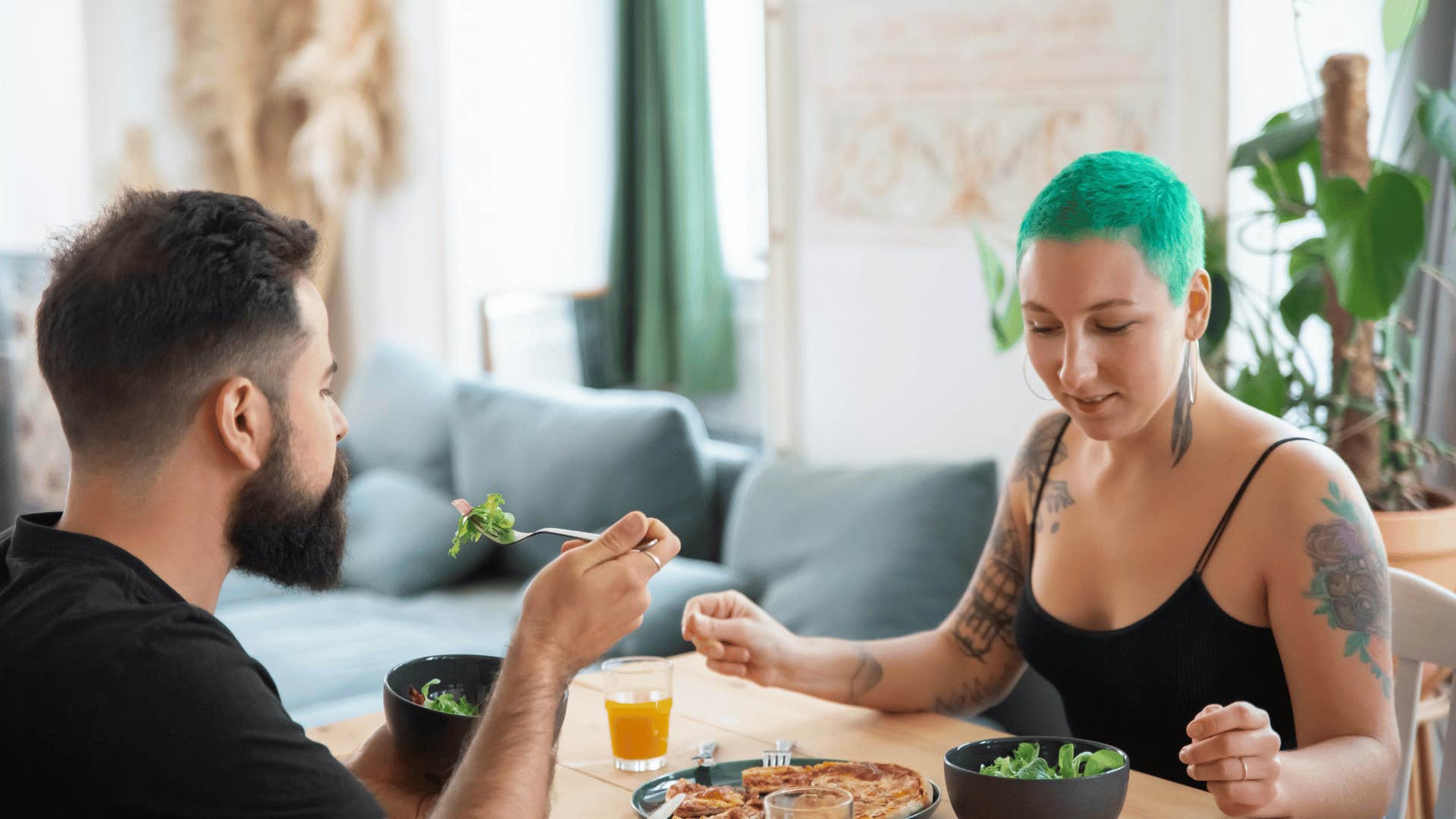 couple eating salad