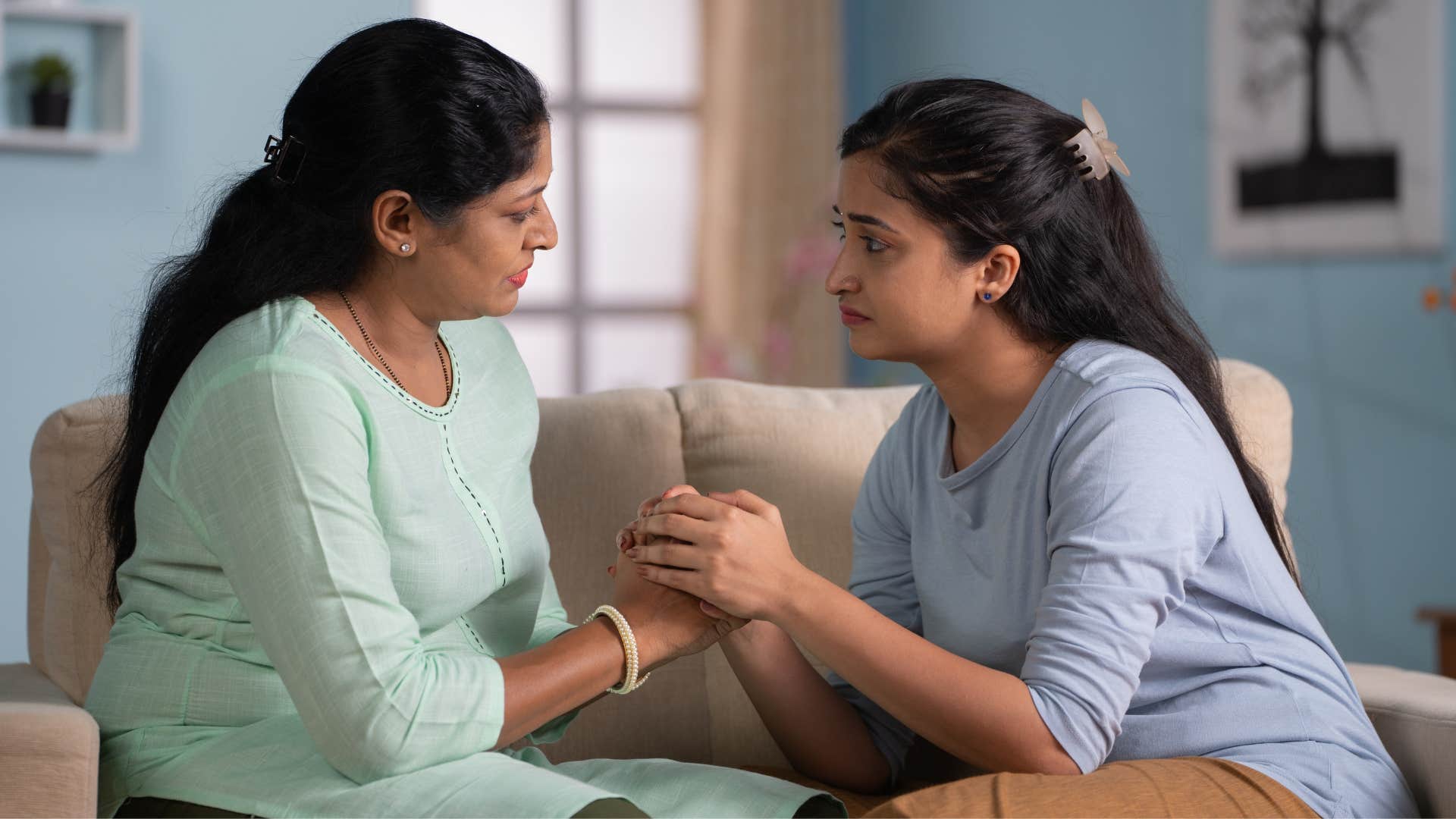 two women having empathic conversation