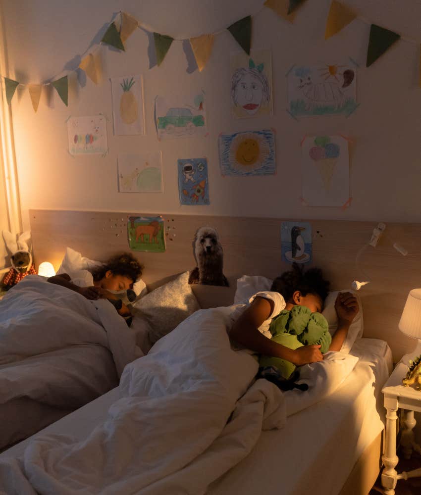 sisters sharing a bedroom