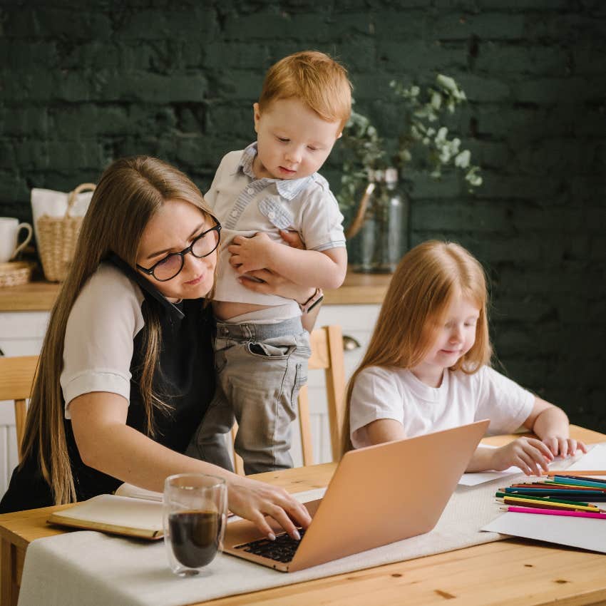 Working mom with kids