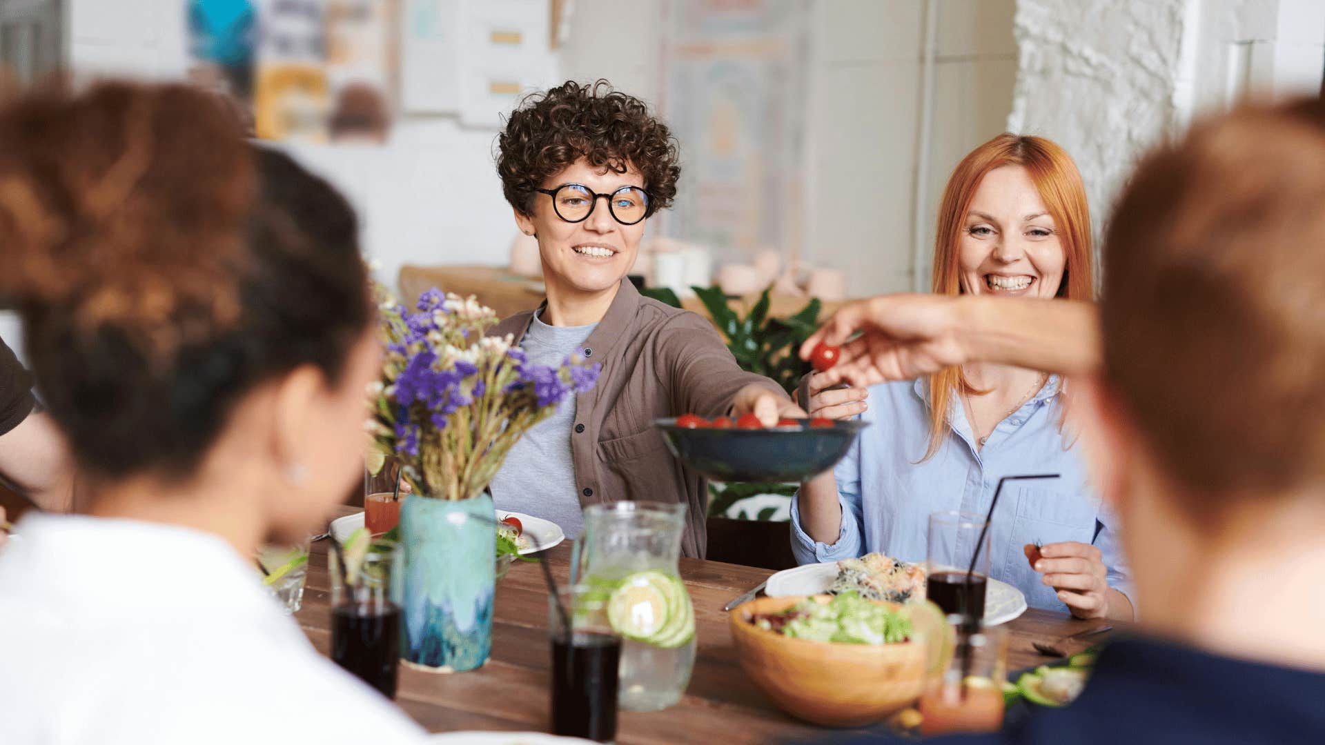 woman meeting date's family