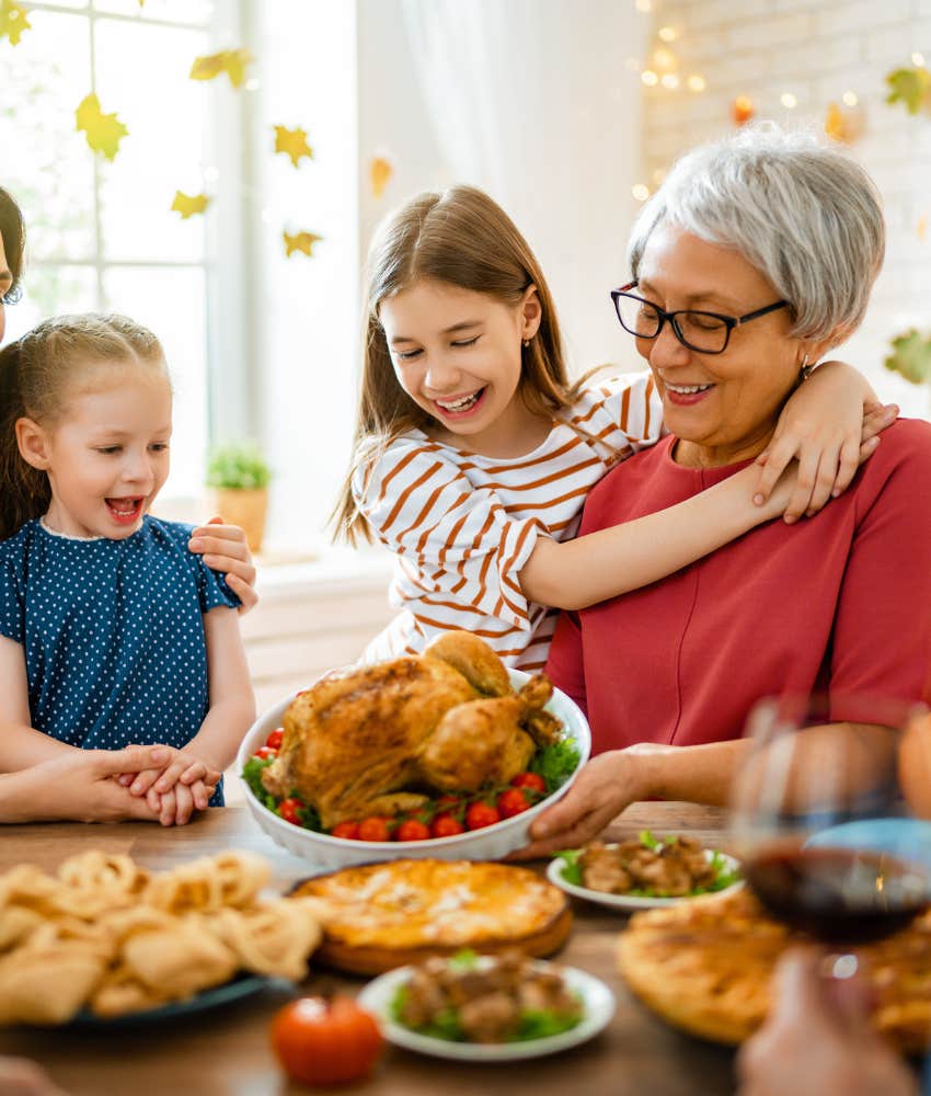 Family Thanksgiving with grandma and grandkids