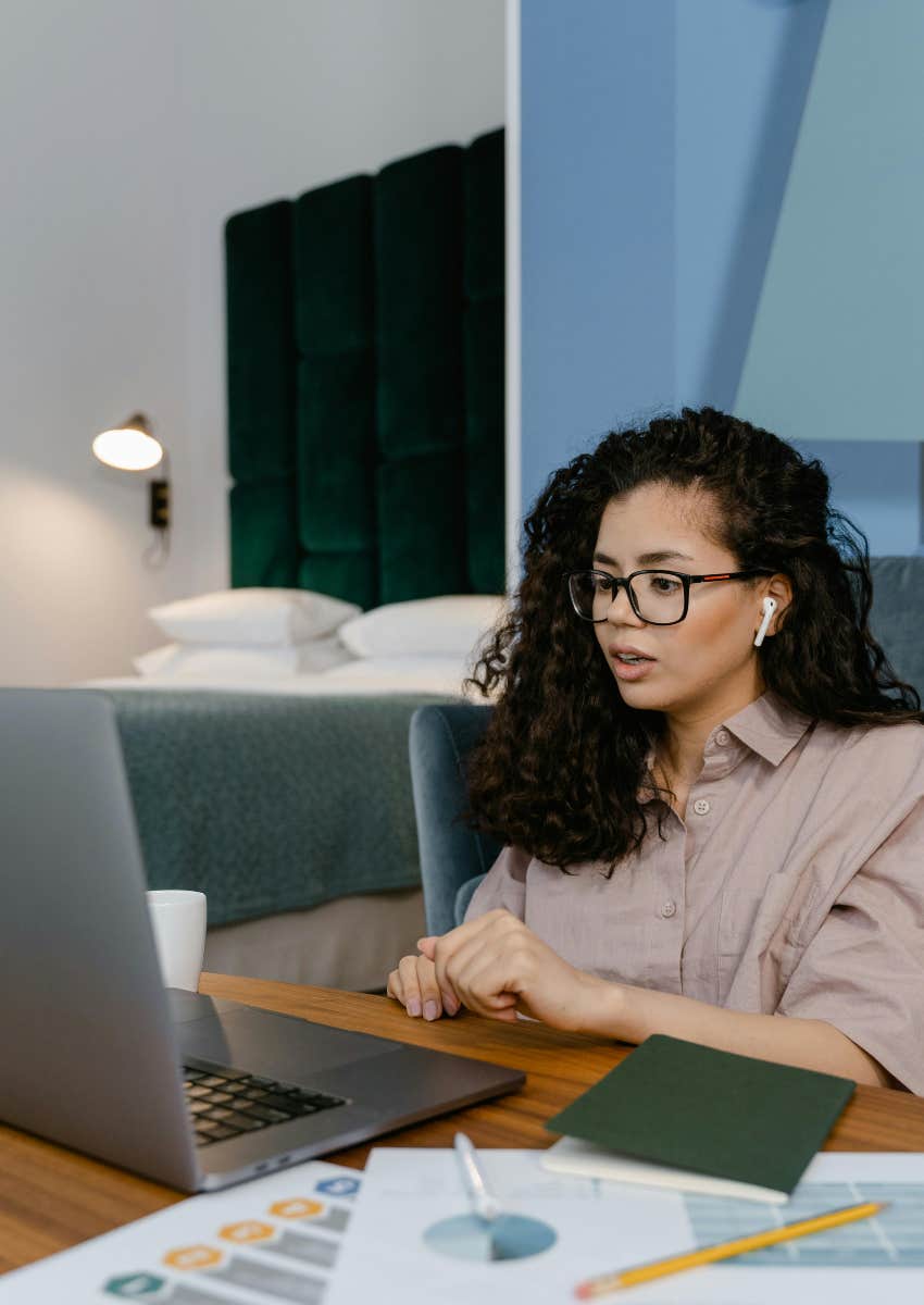 gen z woman working at desk