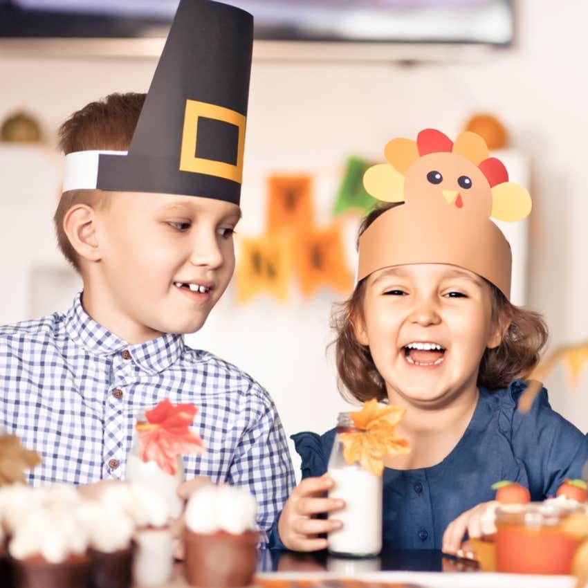 children dressed as pilgrims 