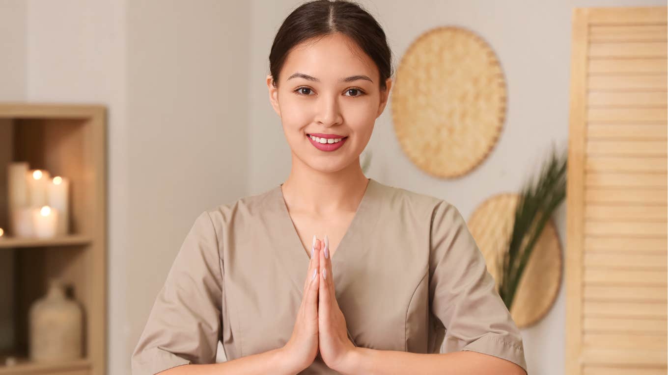 Spa person gives the type of massage that may prevent cancer.