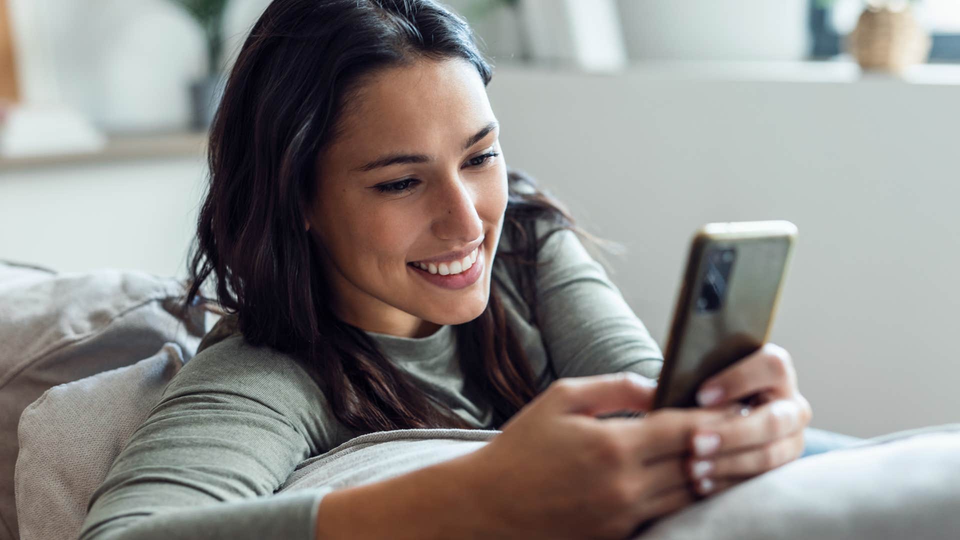 millennial woman who refuses to have a landline