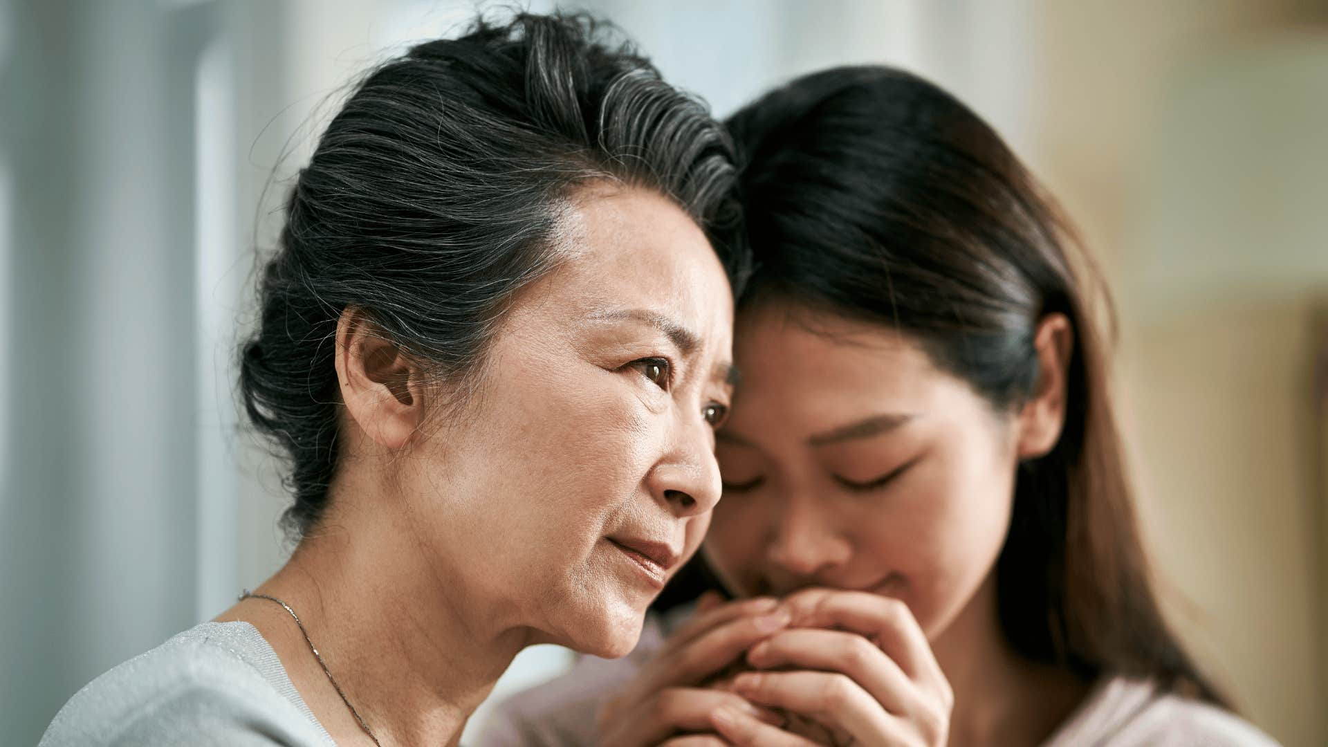 adult daughter with her mom