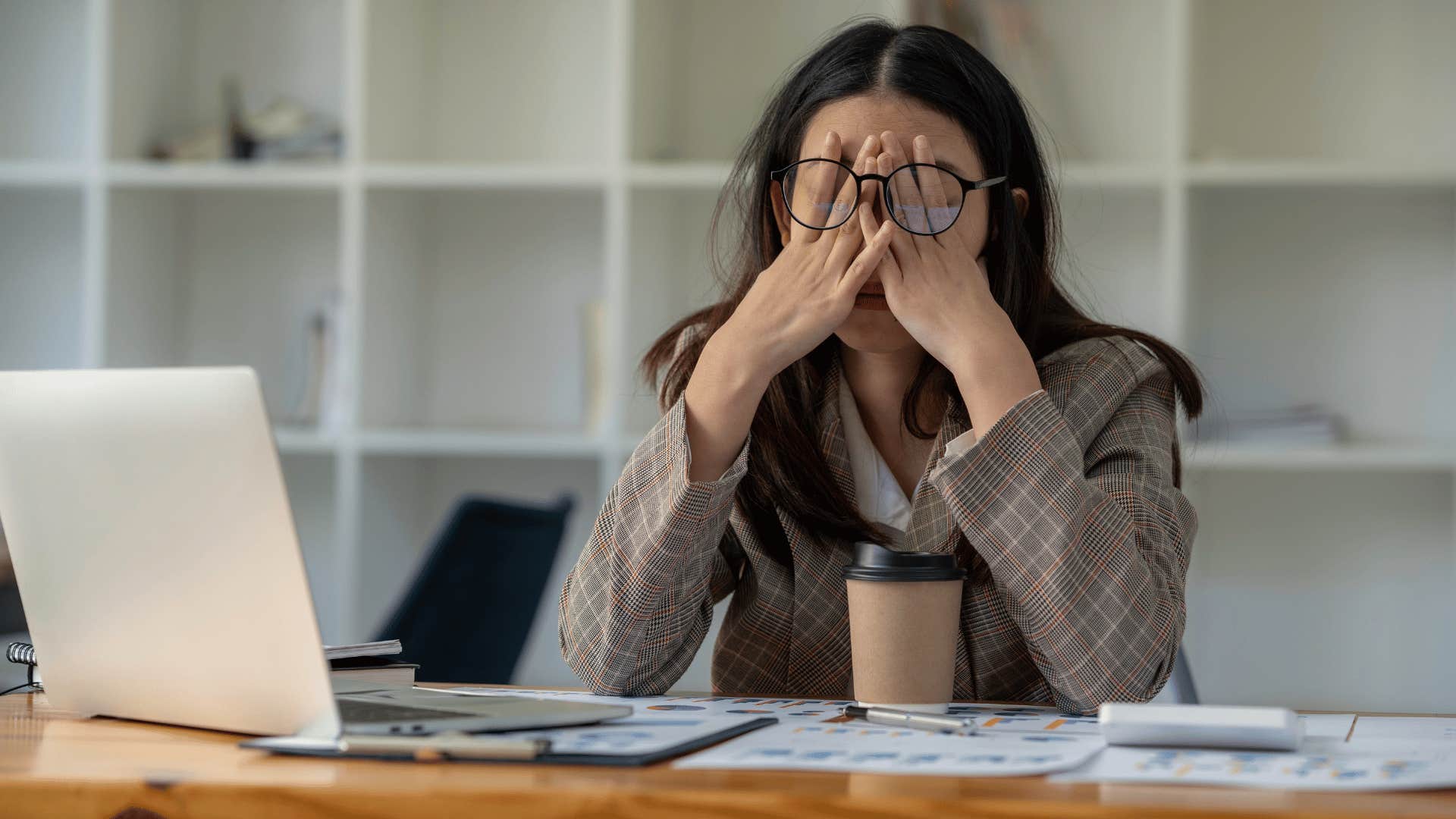 woman frustrated while working 