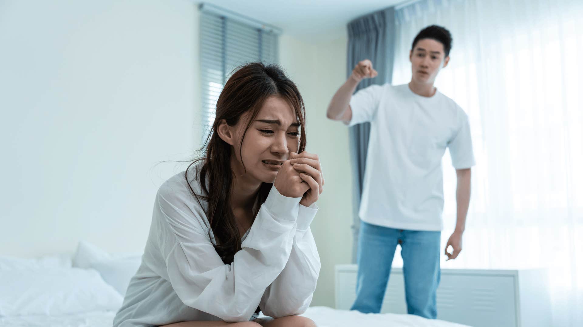 subtle red flags show up during couple's first fight man focus on your flaws