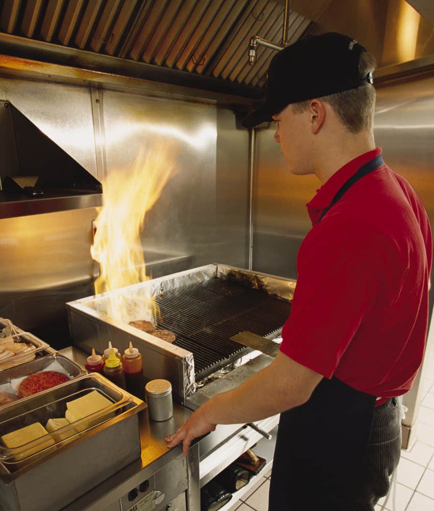 teen working in a fast food restaurant