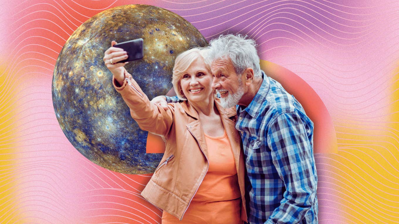 couple taking selfie in front of mercury retrograde weekly love horoscopes november 25 - december 1, 2024