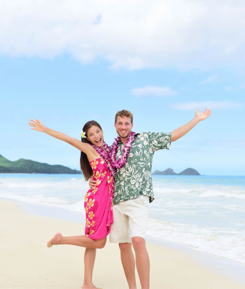 couple enjoying beach in Hawaii