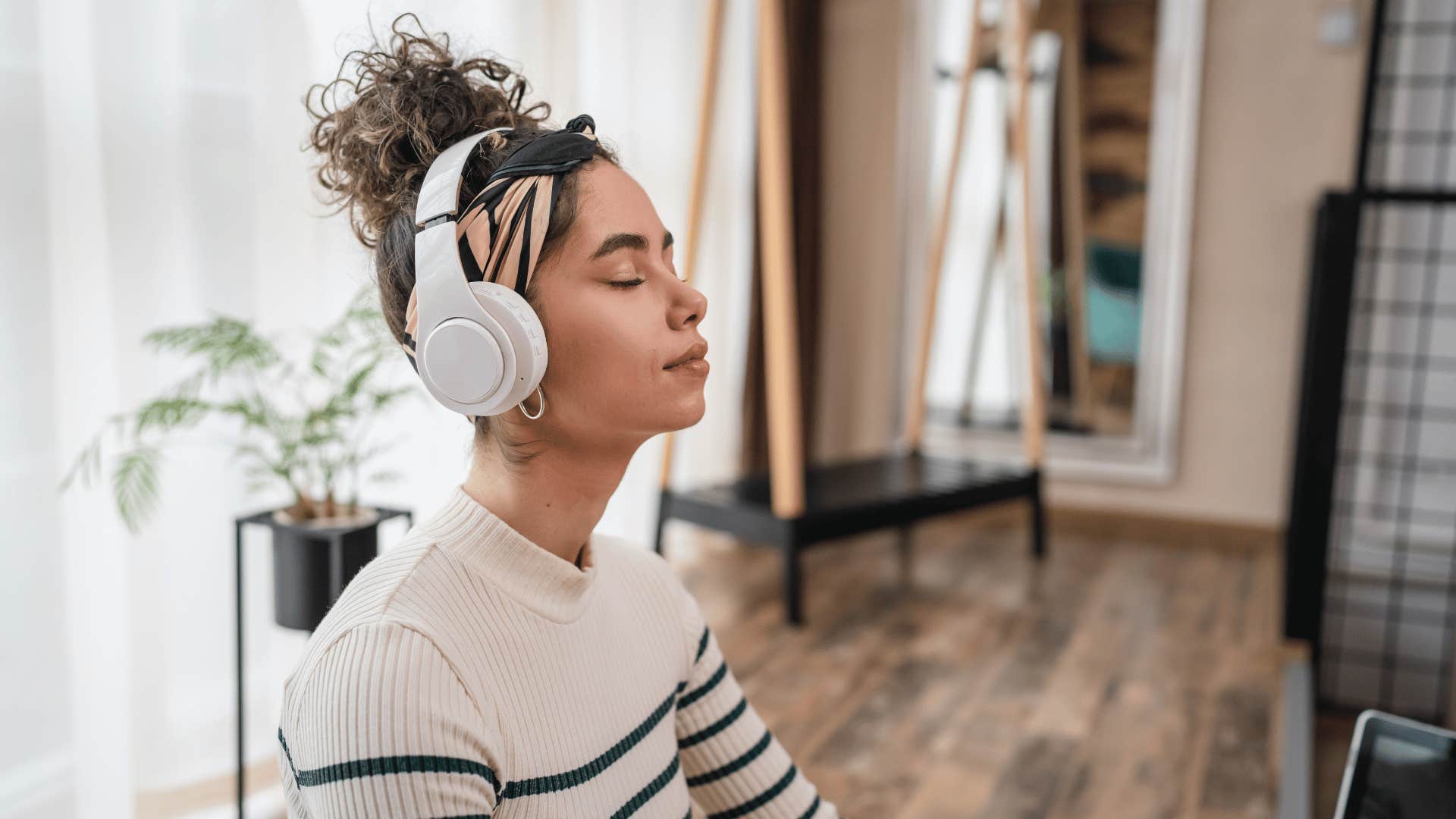 woman listening to music 