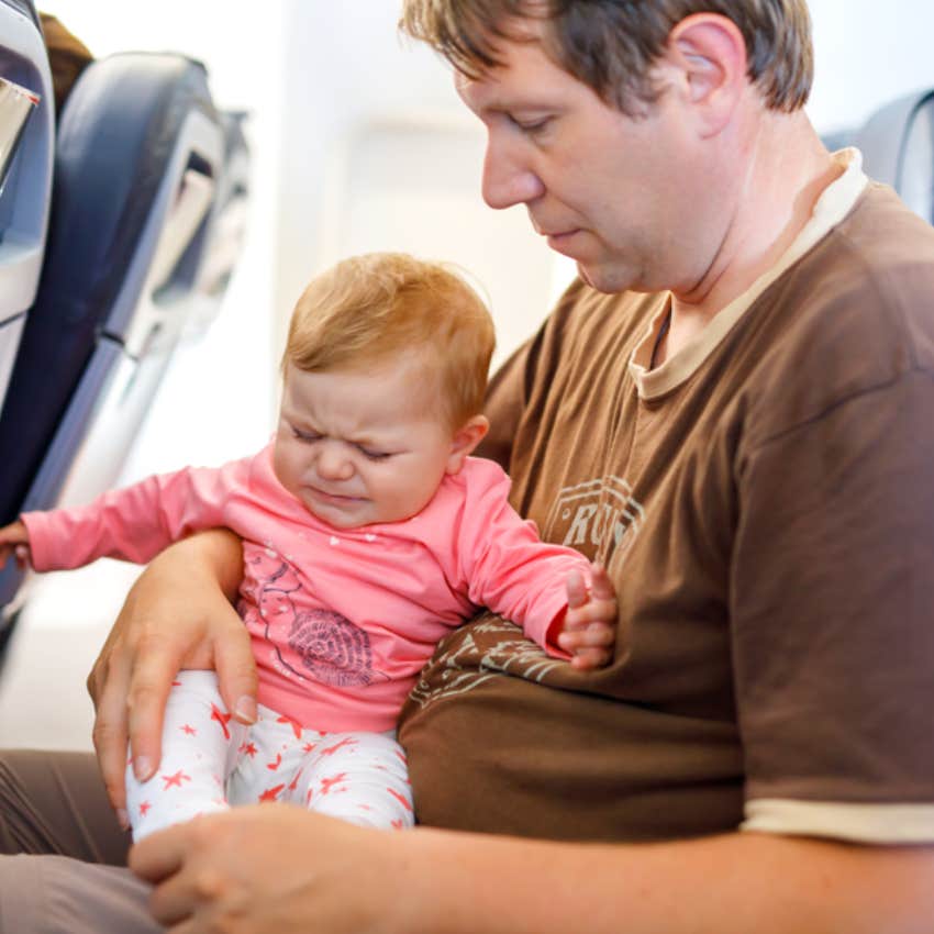 dad and baby on plane 