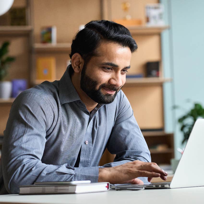 Happy employee who doesn't work overtime