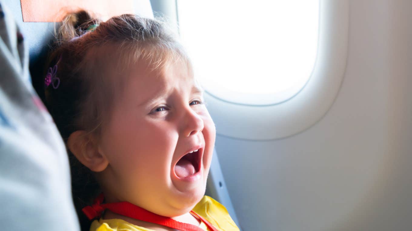 crying toddler on plane 