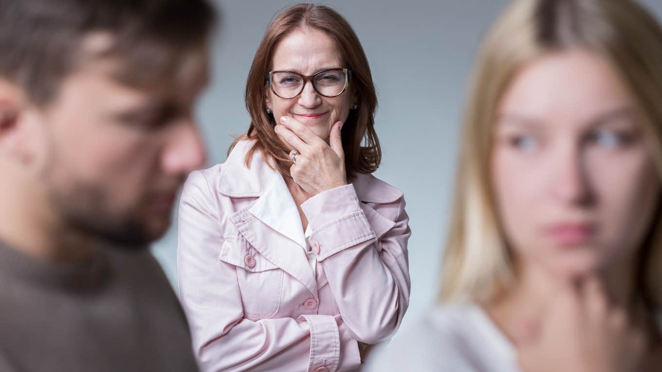 Mother-in-law plotting to cut woman's hair